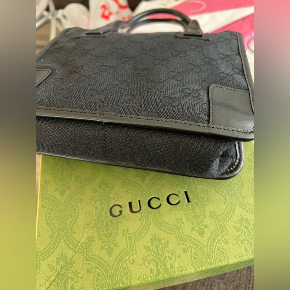 Authentic Gucci purse